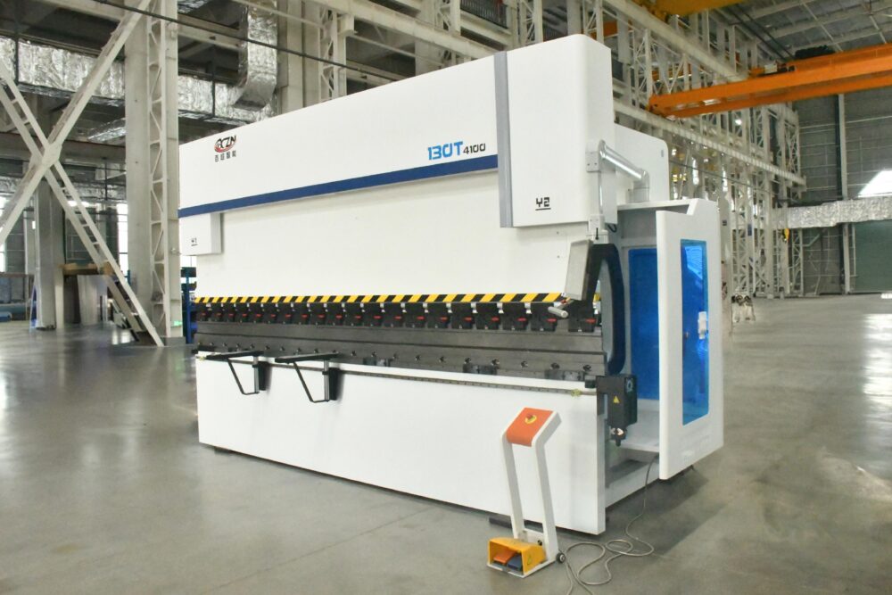 右前45度 BPA 130T4100 Electro-Hydraulic Synchronous CNC Press Brake Machine