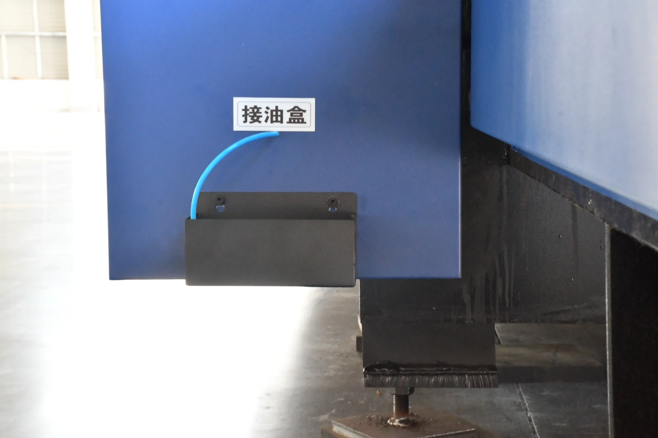 enclosed double table sheet laser cutting machine oil collection device