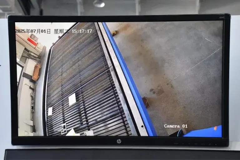 enclosed double table sheet laser cutting machine video recording equipment