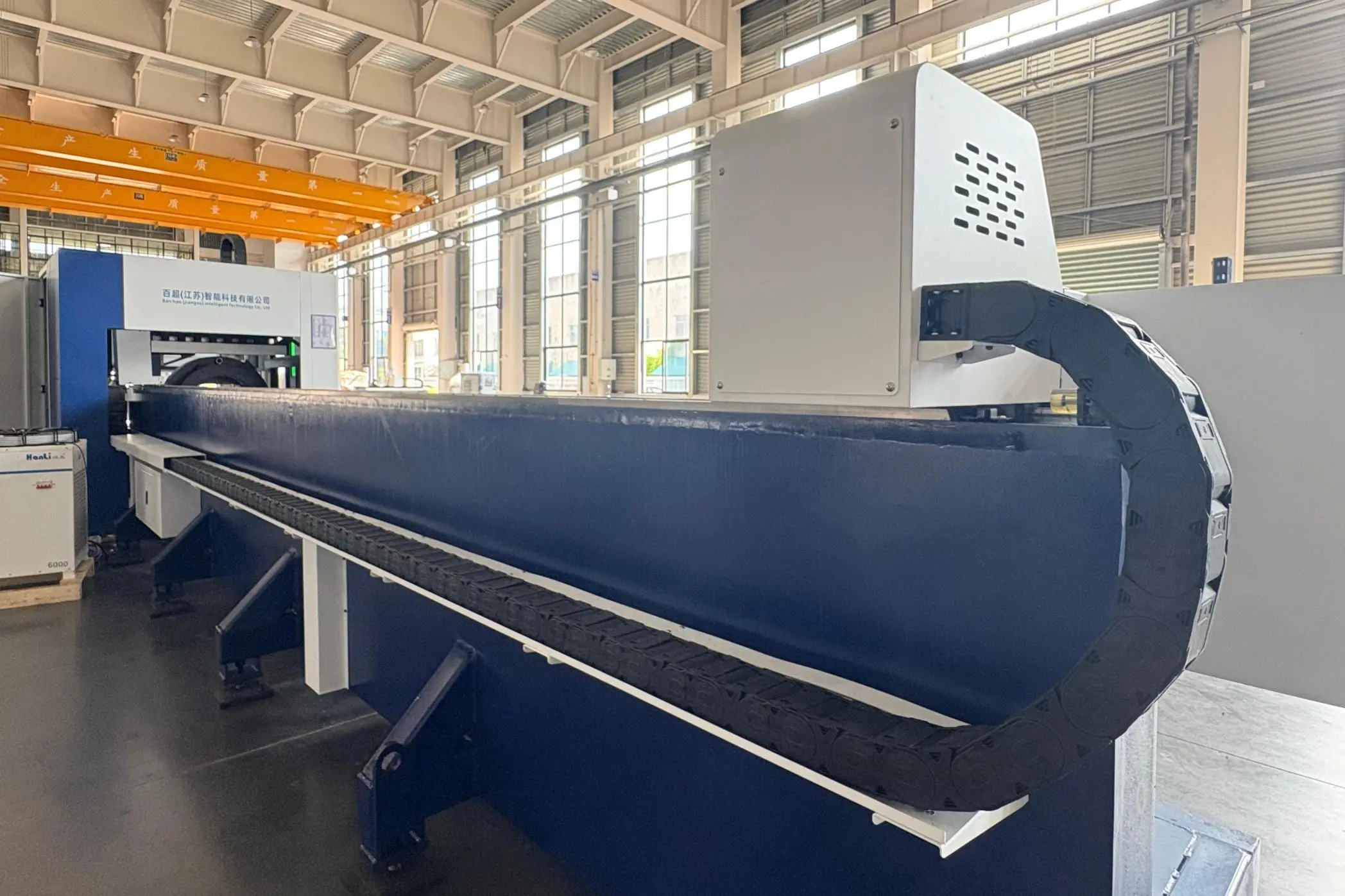 3 Chuck Tube Laser Cutting Machine Cable Carrier