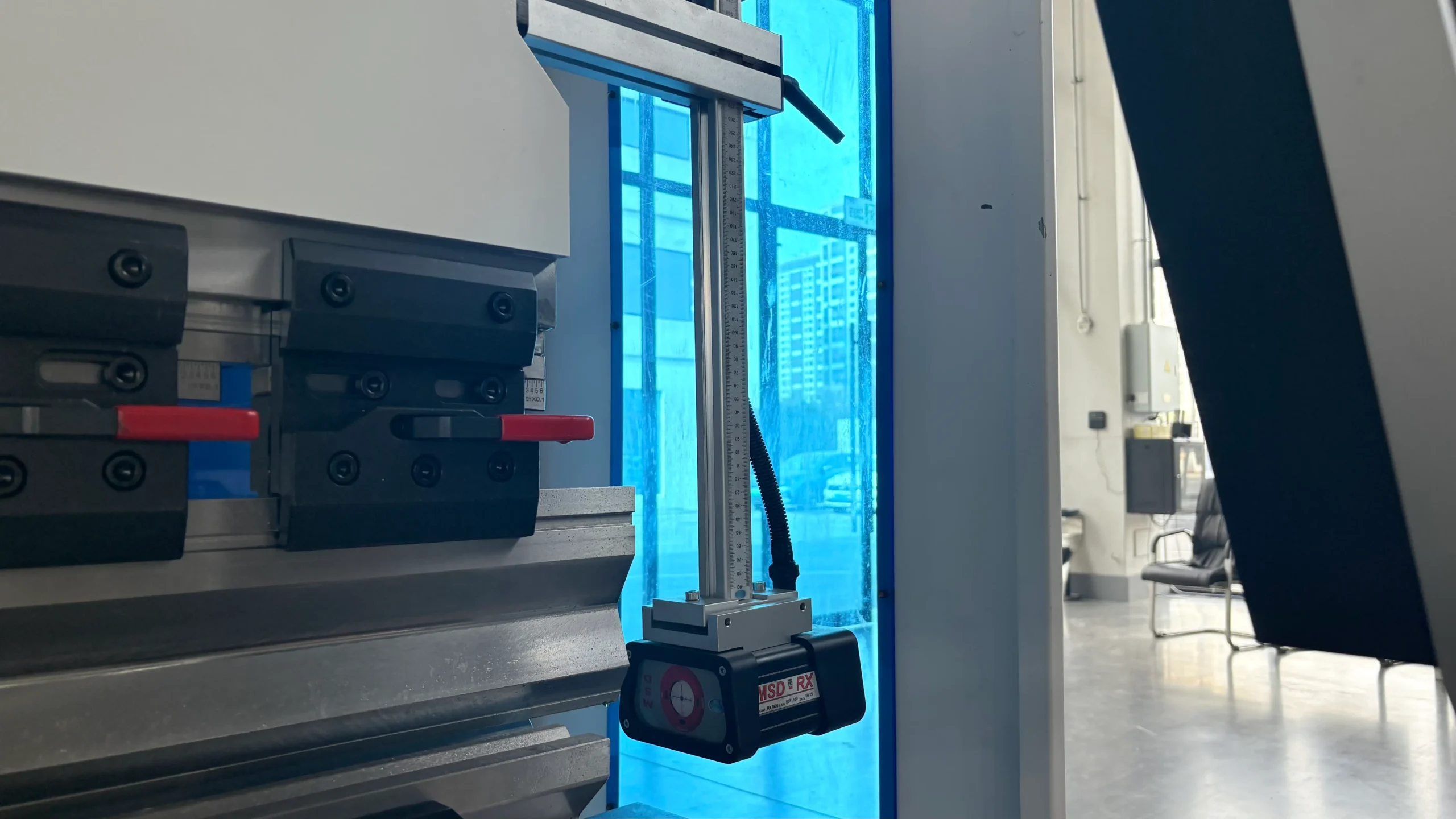 Front Guard Protection 前安全防护装置