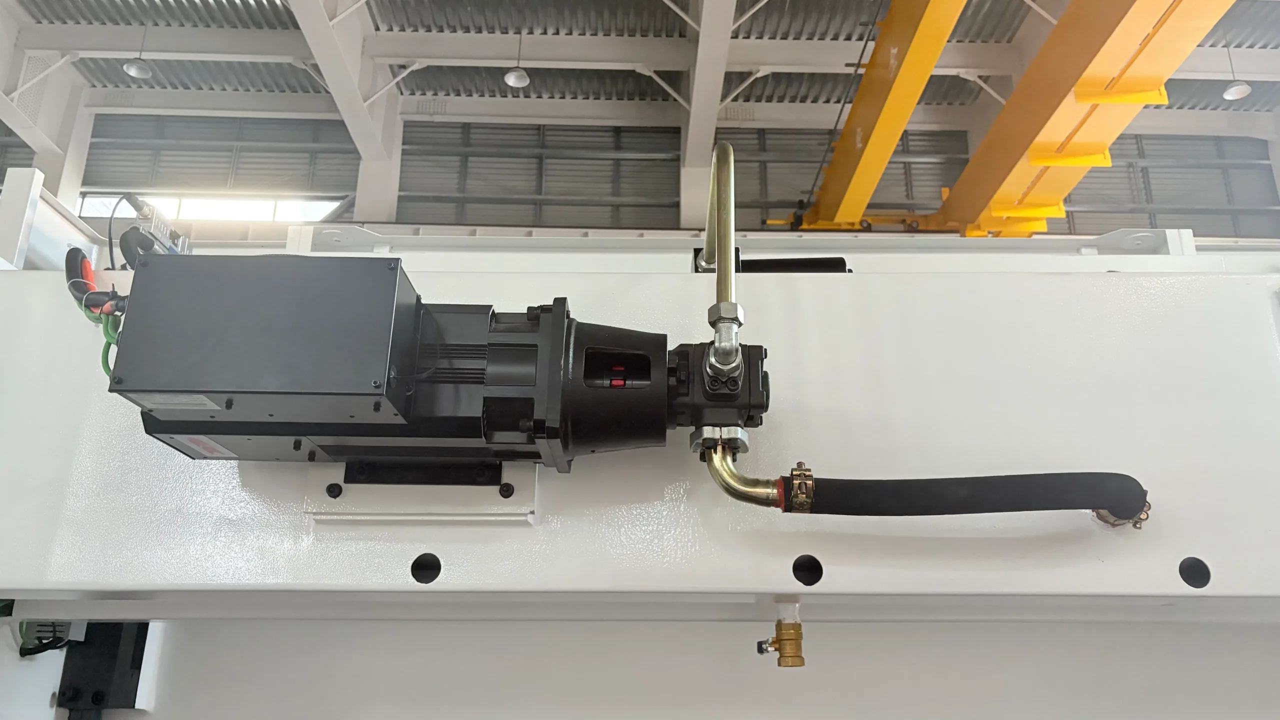 Electro-Hydraulic Synchronous CNC Press Brake Machine Main Servo Motor