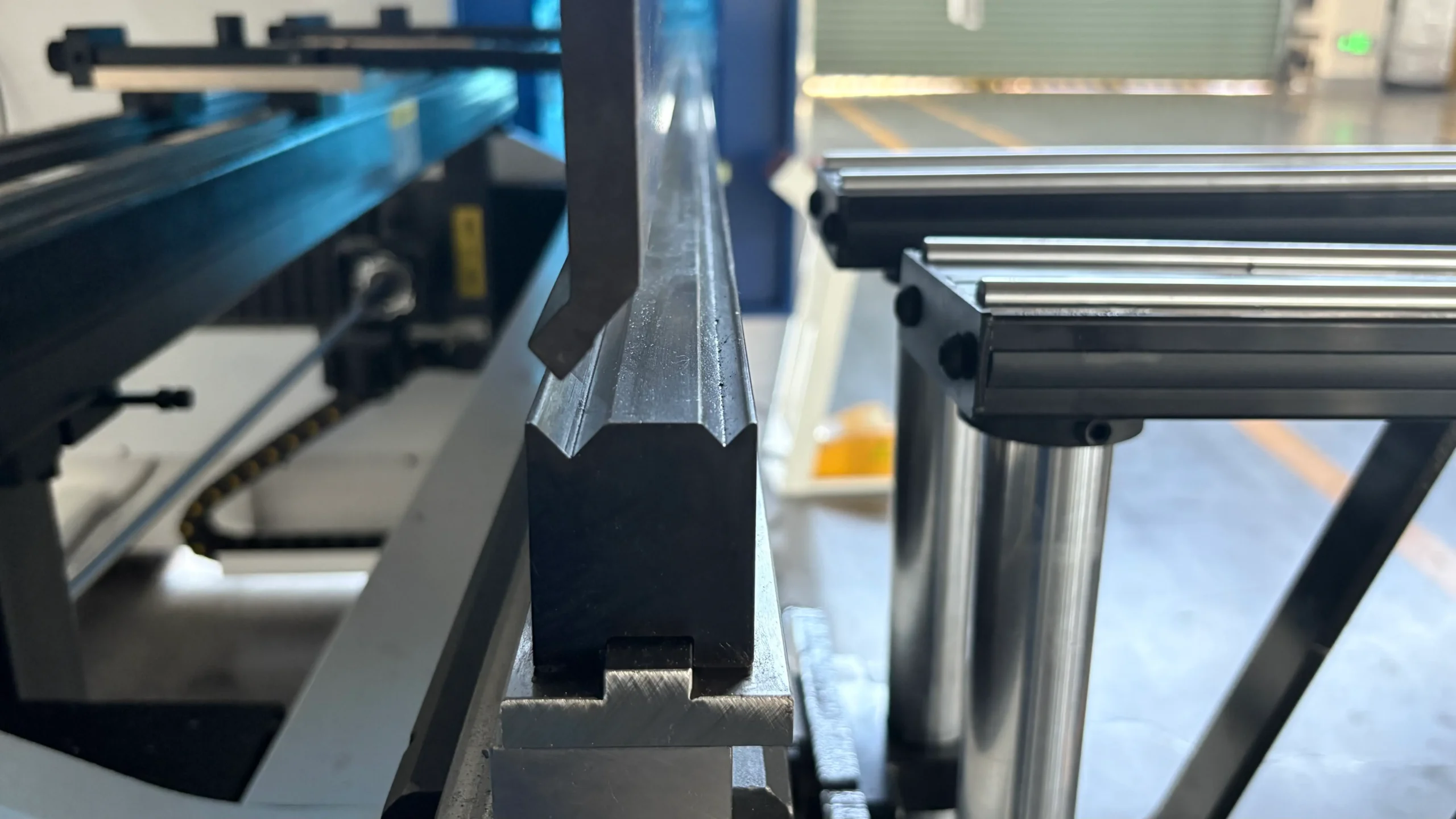 Electro-Hydraulic Synchronous CNC Press Brake Machine Mold