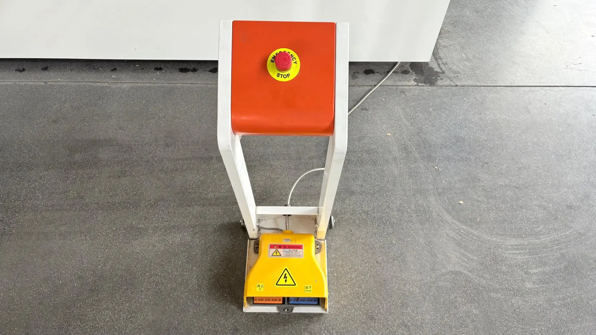 Heavy-Duty Servo Electro-Hydraulic CNC Press Brake Machine Foot Pedal