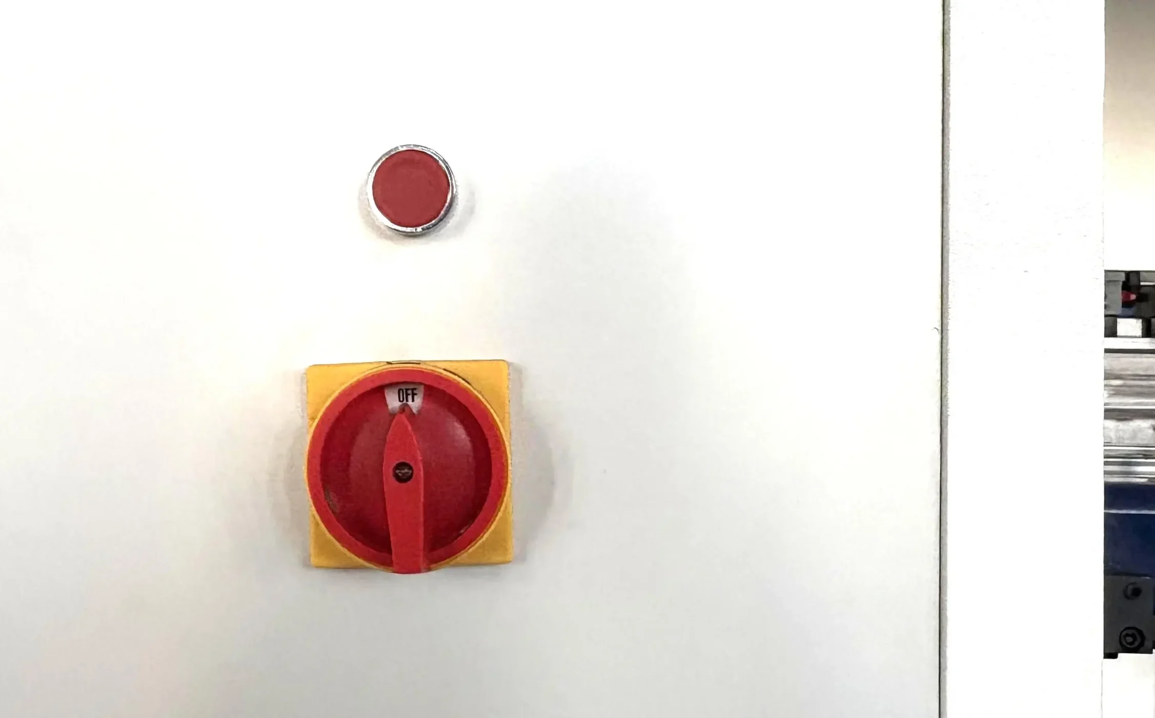 Servo Pump-Controlled CNC Press Brake Machine Emergency Stop