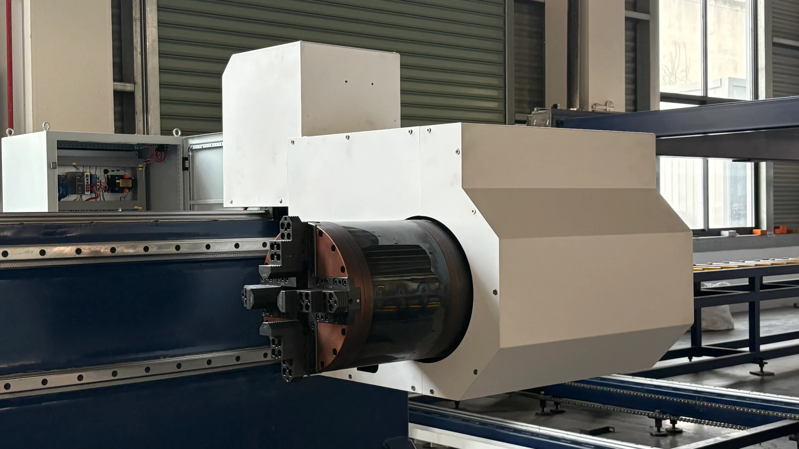 3 Chuck Tube Laser Cutting Machine Chuck Number